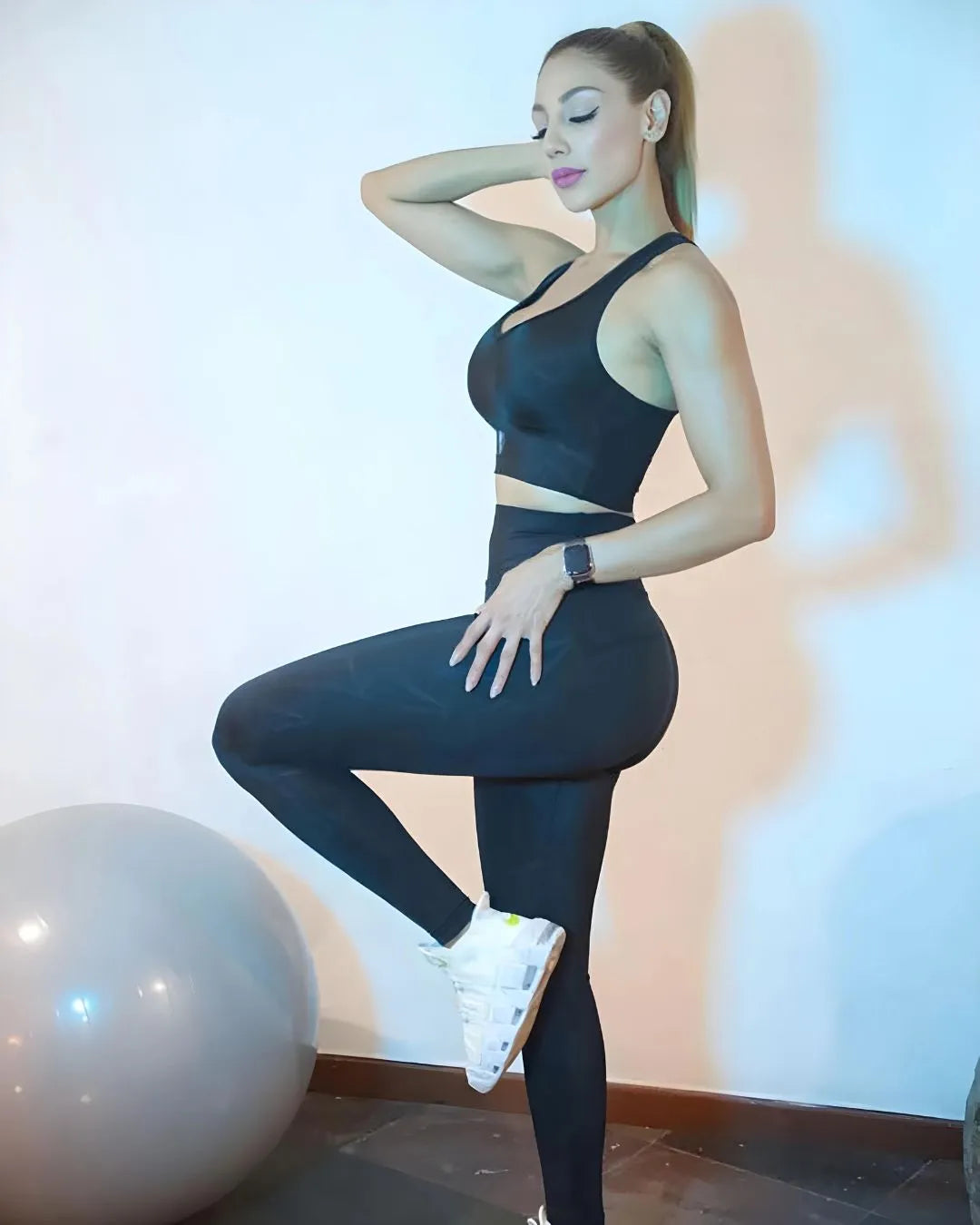 Amore Fit Black Leggings