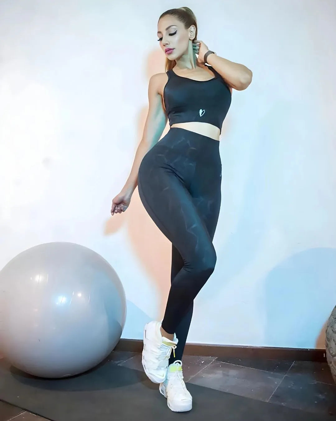 Amore Fit Black Leggings