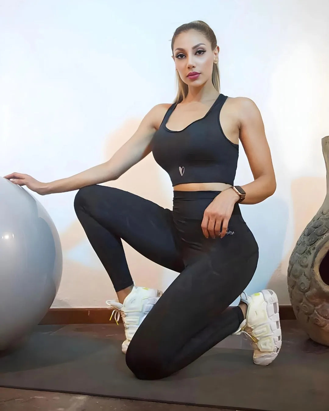 Amore Fit Black Leggings